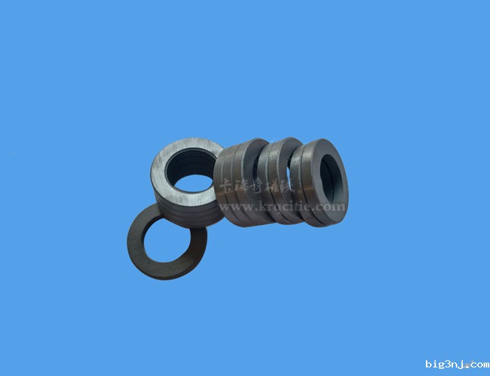 径向12极环形铁氧体磁铁 28.4x17.5x4mm