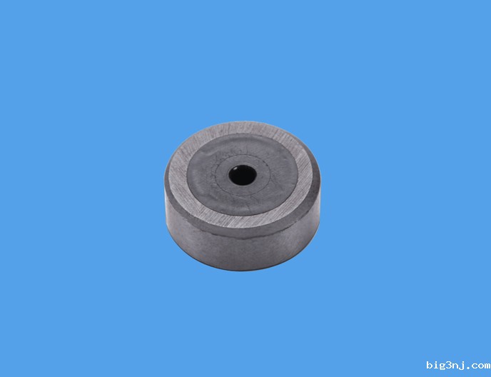 内孔2mm的径向14极环形铁氧体