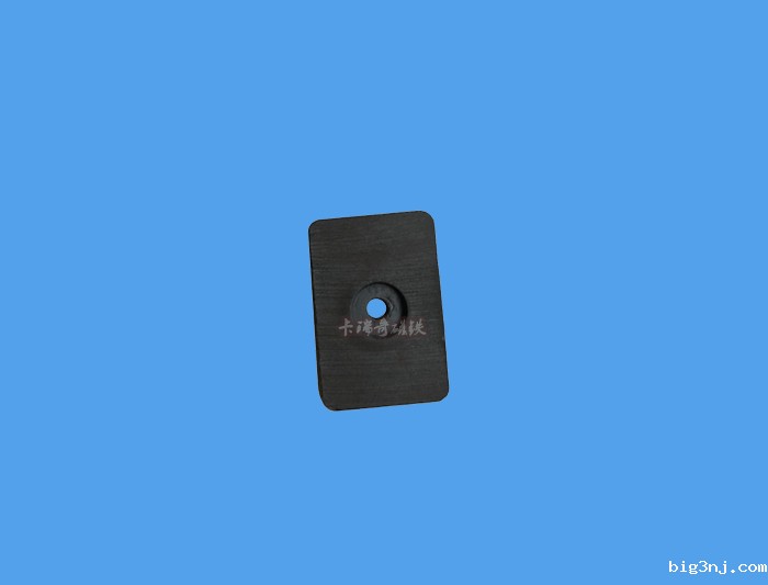 带下沉孔的矩形铁氧体磁铁 内孔3.2mm