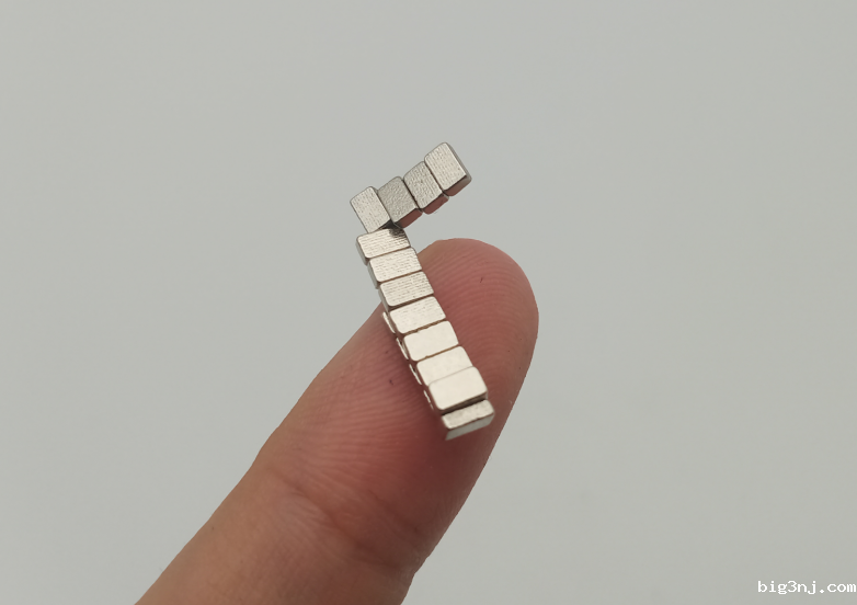 热敏电阻传感器用什么磁铁？