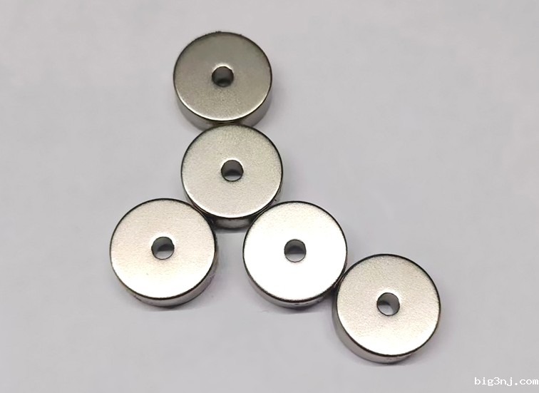 圆形带孔磁铁