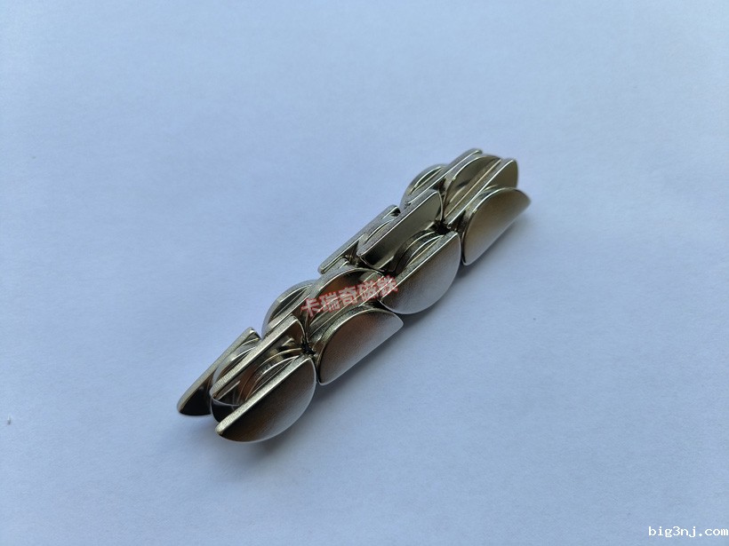 径向充磁1英寸半圆形磁铁实物样品图片