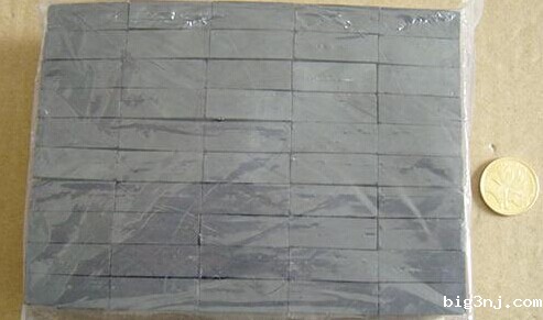 门磁用切割铁氧体磁铁F7x9x25批发价格多少钱一个？