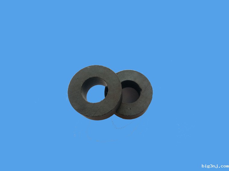 轴向2对极铁氧体磁环 外径21.8mm