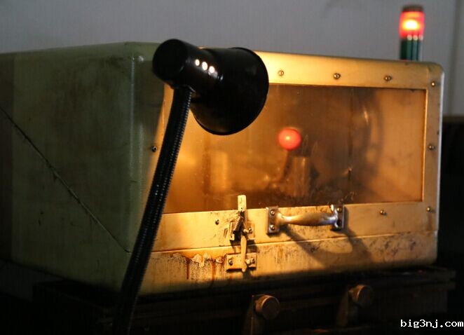 必威西蒙体育官网生产磁钢设备