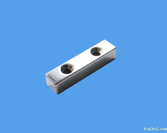 长方形带双沉孔高强力磁铁 F40x20x5mm