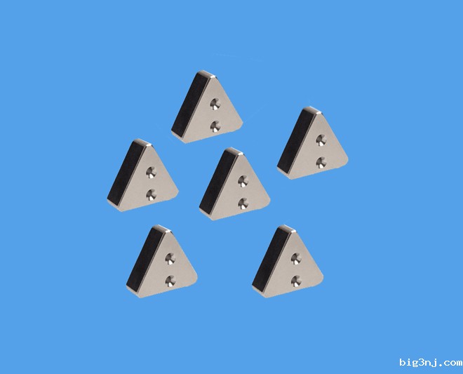 三角形强磁磁铁 有打2个沉孔